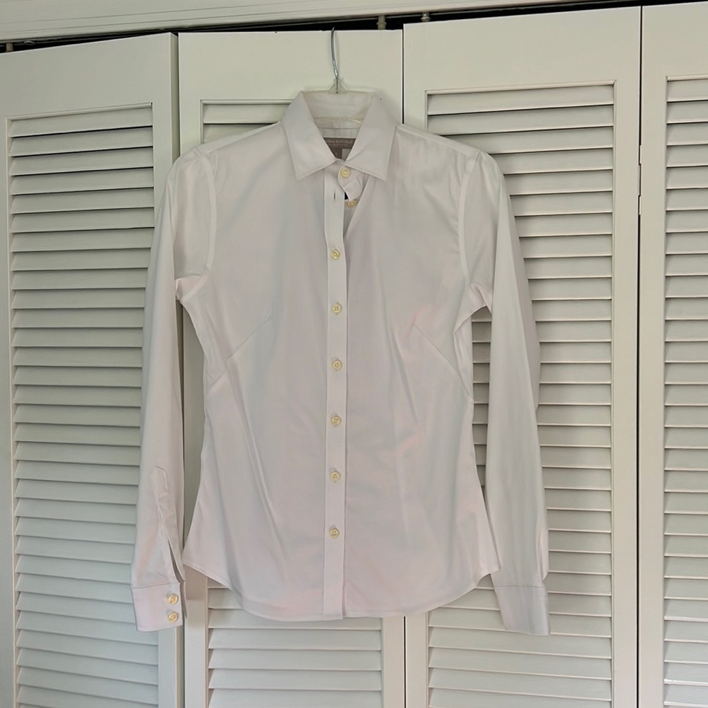 Banana Republic White Button-Down Shirt